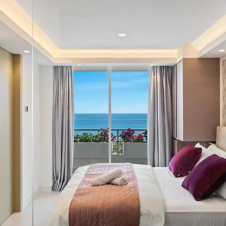 Fully Renovated Frontline Flat Apartment